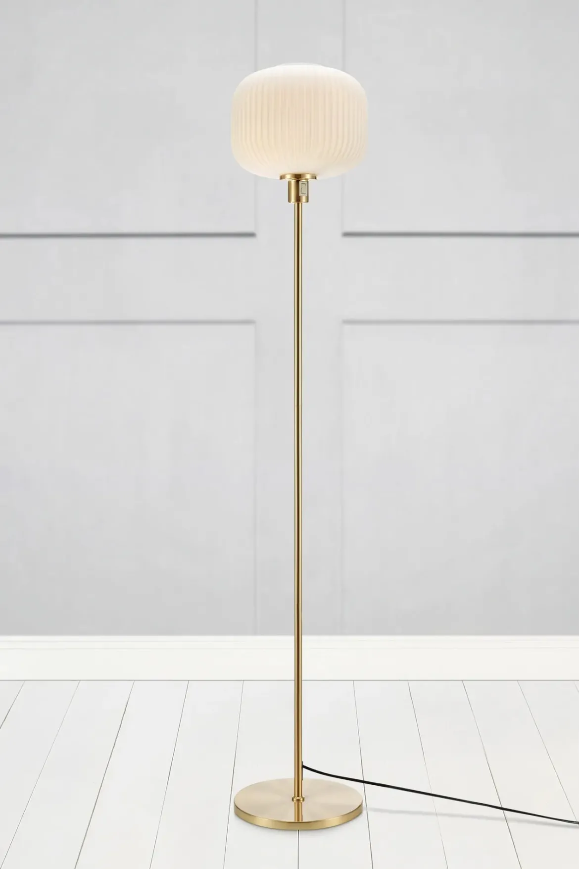 Sober Golvlampa Mässing