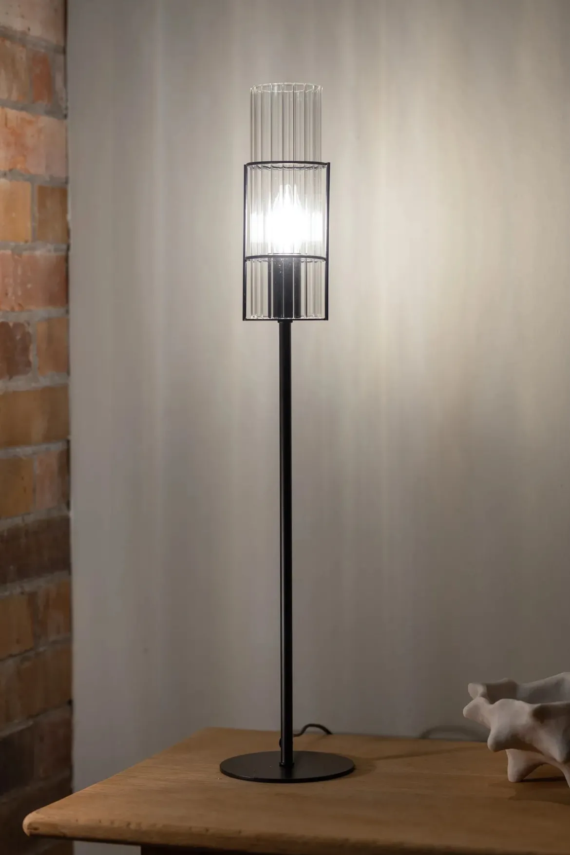 Tubo Bordslampa Svart 65 cm