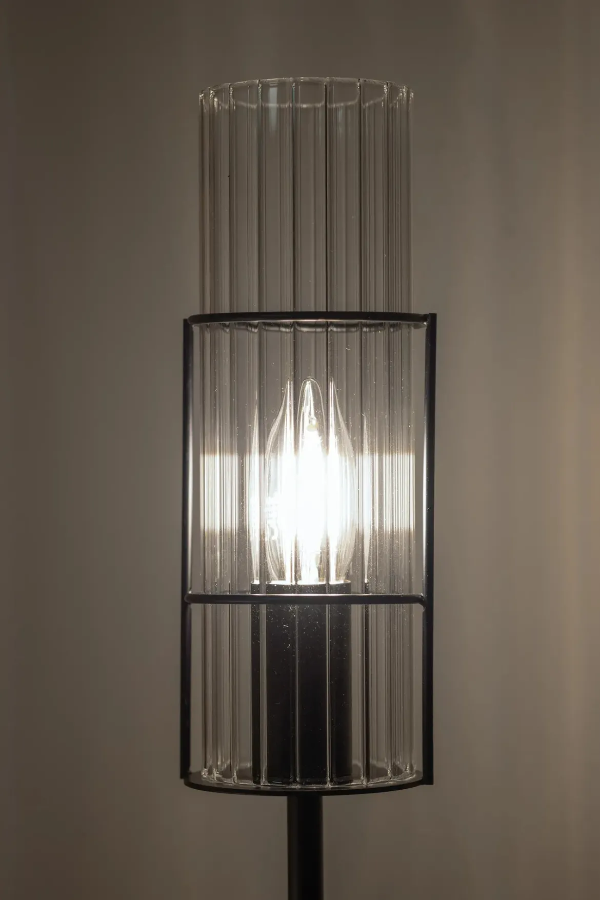 Tubo Bordslampa Svart 65 cm